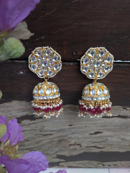 White Jadtar Stone Big Jhumki And Red Beads