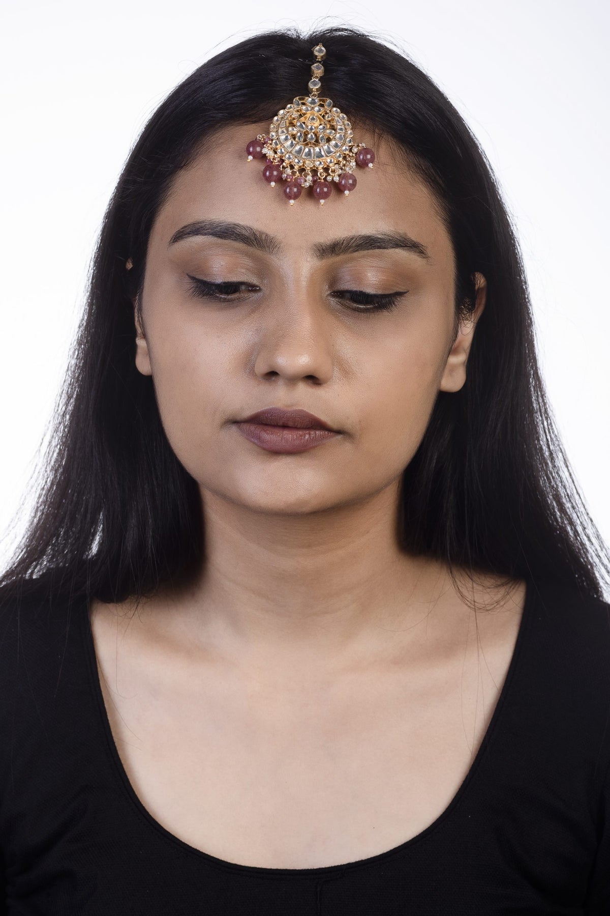 TIKKA IN WHITE WITH DARK PINK BEADS