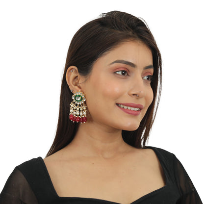 Gold plated choker set with white pearl