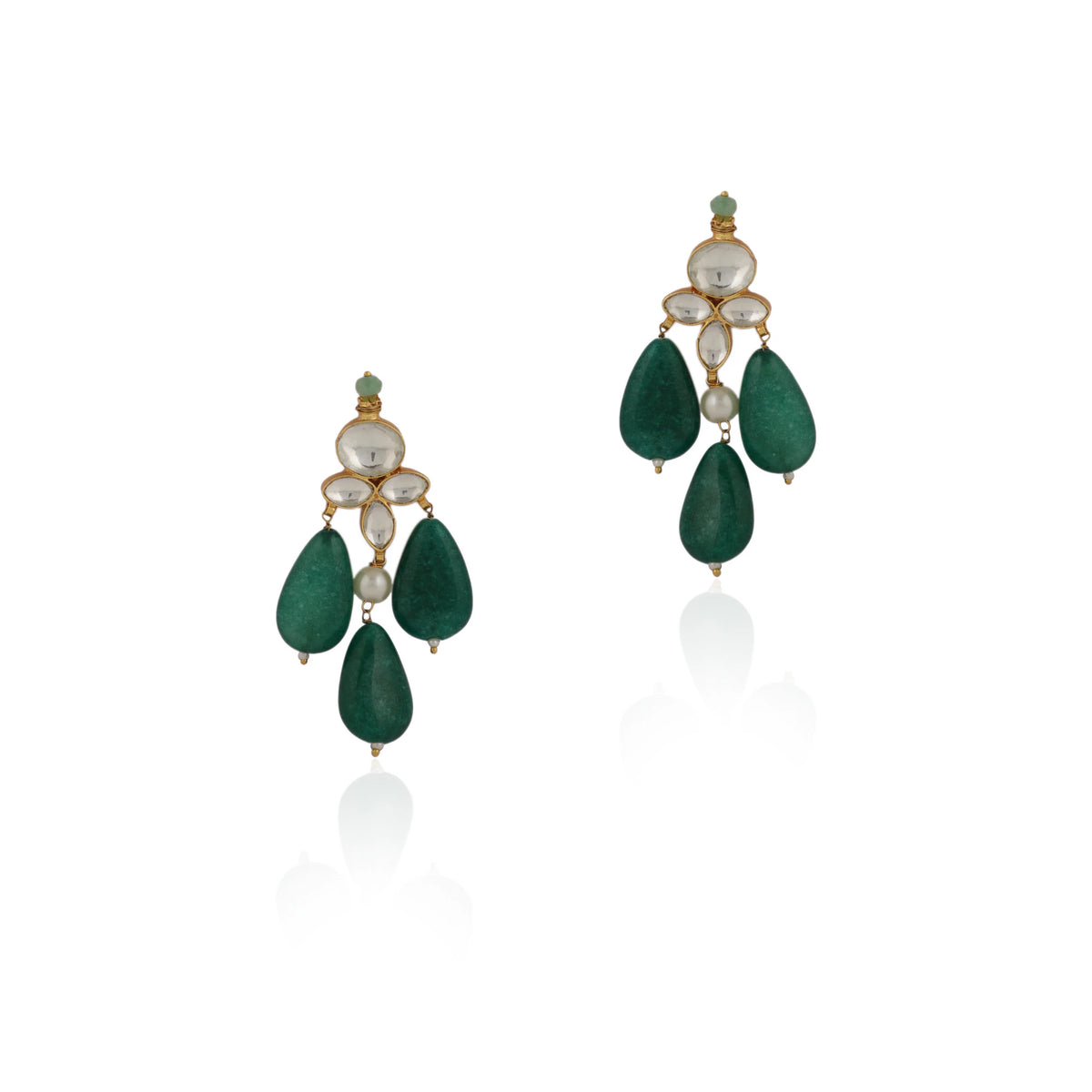 Green Emerald Leaf Shape Beads White Jadtar Gold Plated Necklace Set