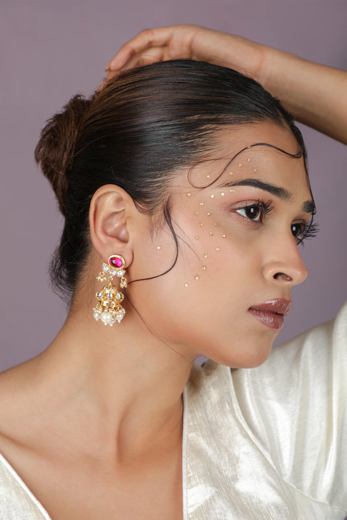 Rose pink stone with pearl beaded choker set