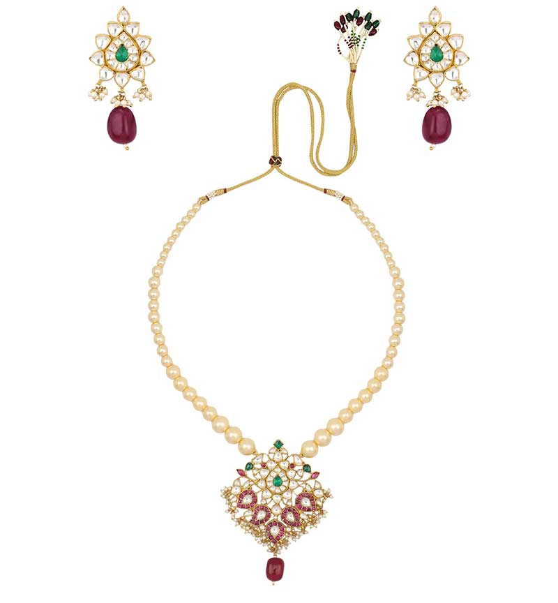 Double layered long necklace with white jadtar stones