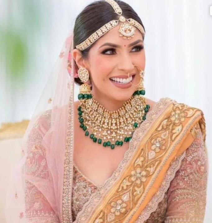 White Jadtar Stone Shlok 2 Line Choker With Jhumki Bridal Set