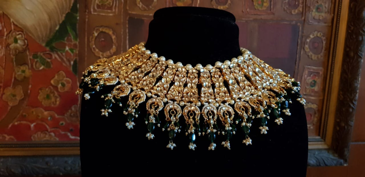 GOLD PLATED GREEN COLOR HEAVY BRIDAL NECKLACE SET