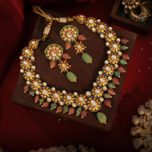 Blue Mina necklace set with pastel shades of pink and mint green