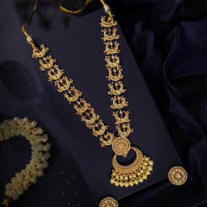 Long royal pendant necklace