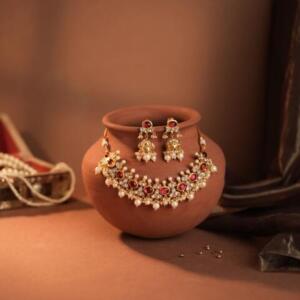 Delicate Rose pink stone with pearl beaded choker set