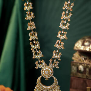 white long necklace with pearls