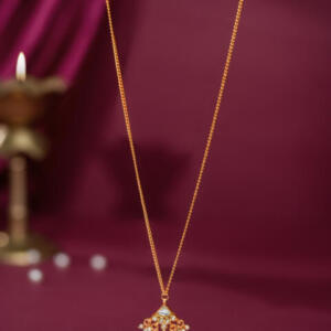 Minimalistic everyday pendant necklace