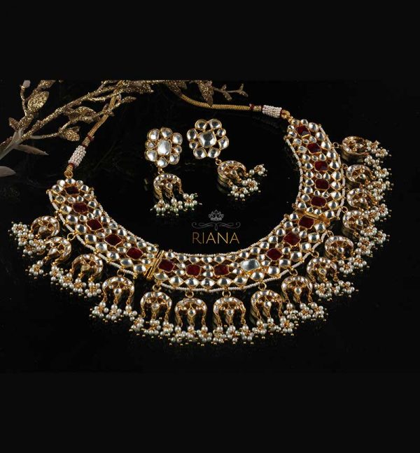 Red and white jadtar necklace