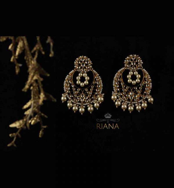 Top styled traditional earring