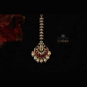 Red Jadtar studded maangtikka with pearls