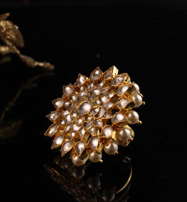 floral jadtar ring with pearls