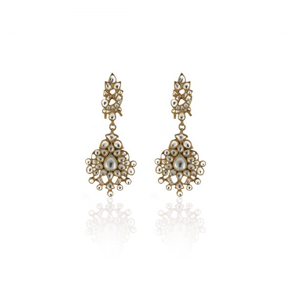 WHITE JADTAR STONE EARRINGS