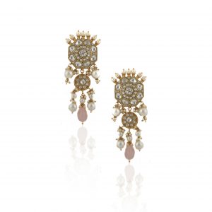 WHITE JADTAR STONE EARRINGS WITH PEARL AND LIGHT PINK BEADS
