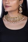 WHITE SMALL STONE OVAL MOTIVES NECKLACE SET WITH PEARL AND LIGHT PINK  HANGINGS