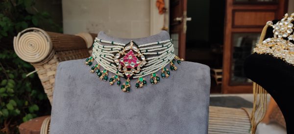 WHITE & PINK JADTAR STONE SMALL PENDANT WITH PEARL LINE NECKLACE GREEN HANGINGS