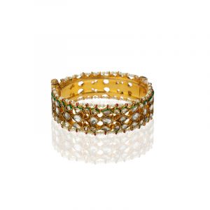 Multishaped jadtar and beads studded bangle