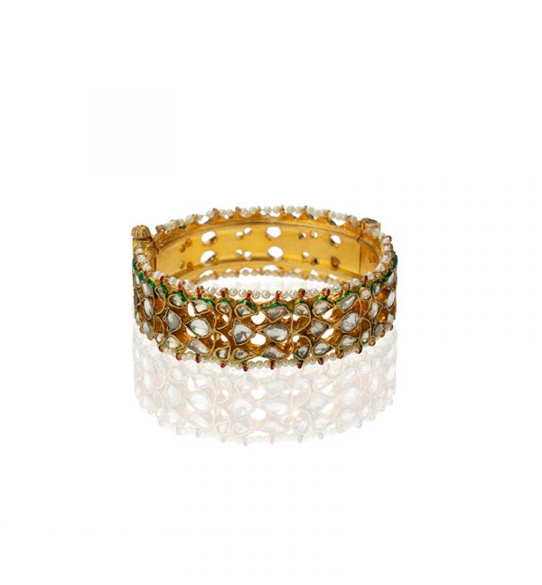 Multishaped jadtar and beads studded bangle