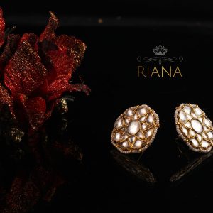 WHITE JADTAR STONE SMALL FLOWER STUDS EARRINGS