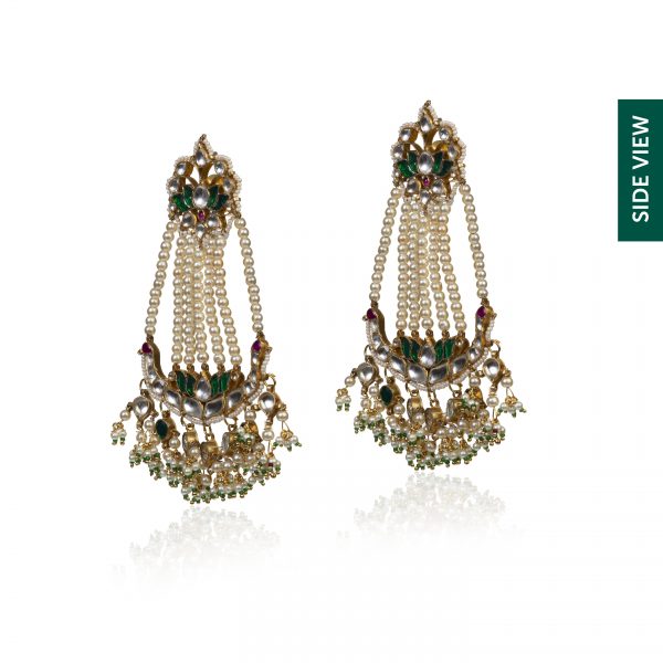 Passa style earrings with green jadtar stones