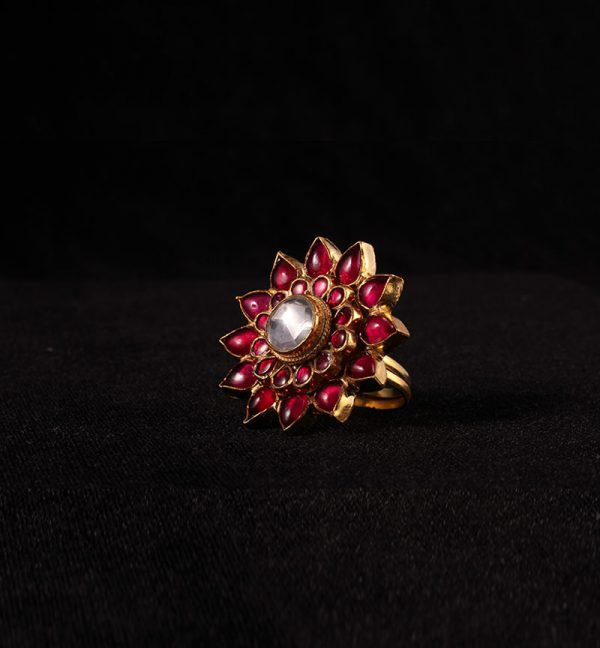 Floral Shapped kundan ring