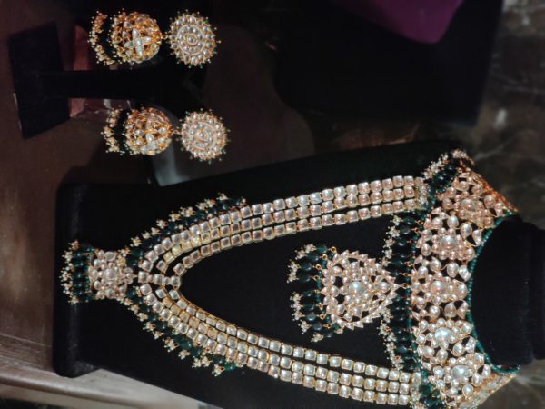 WHITE JADTAR STONE WITH GREEN BEADS HEAVY NECKLACE WITH  JHUMKI & LONG PENDAND
