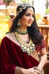 WHITE JADTAR STONE WITH SMALL GREEN BEADS NECKLACE SET